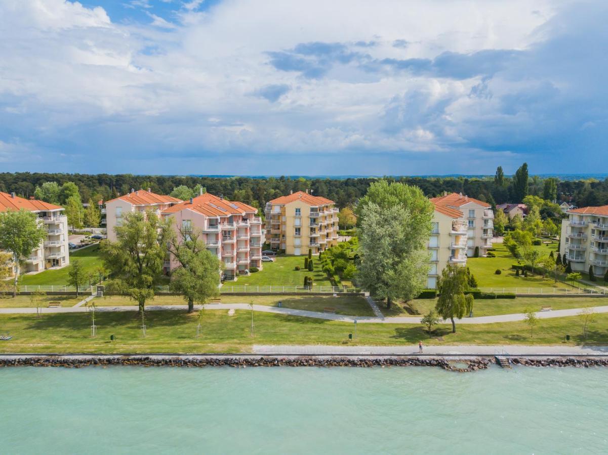 Myflat Golden Coast Panorama Apartment Siófok Kültér fotó
